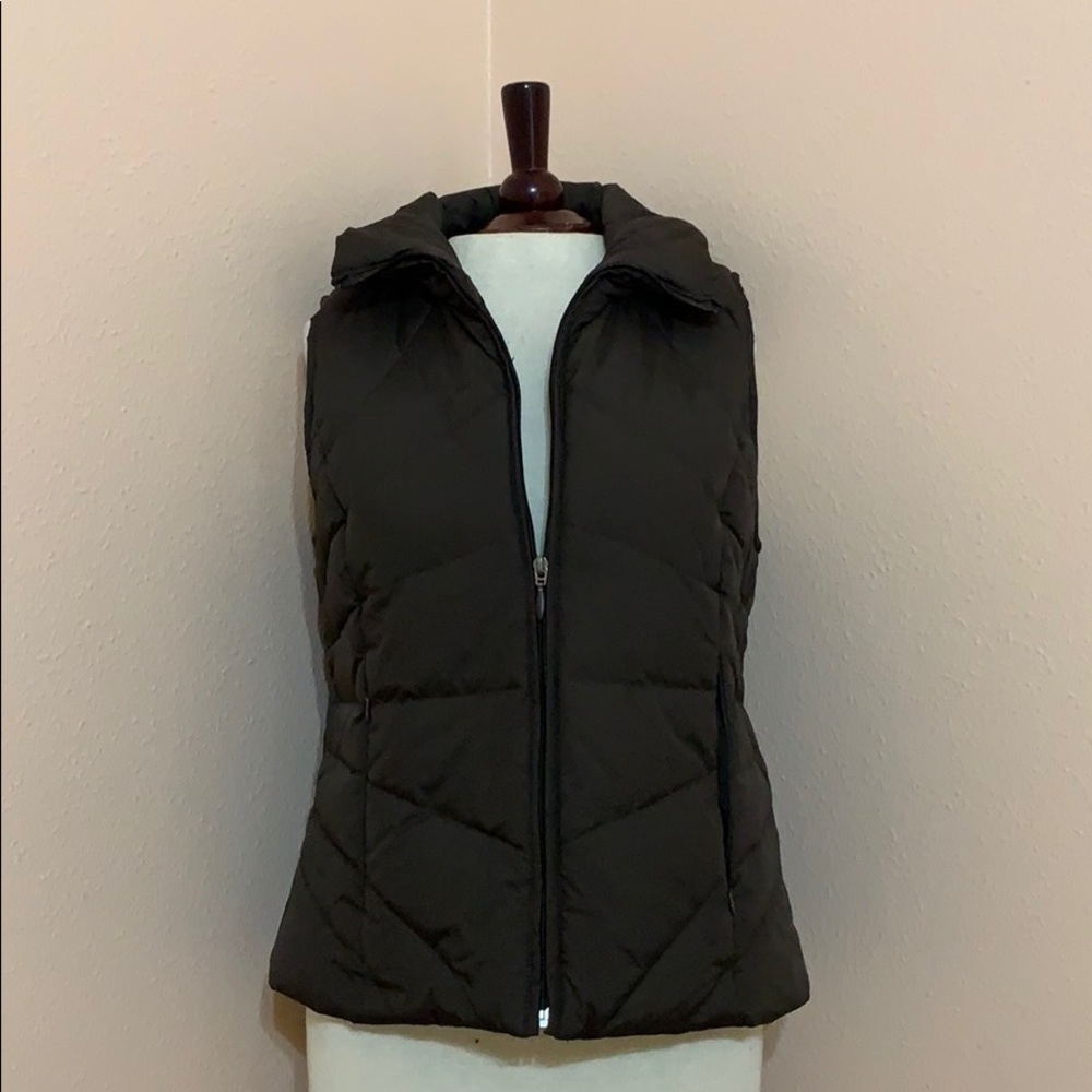 Brown puffer vest